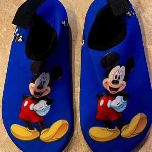 Disney Boys Mickey Mouse Water Shoes Non Slip Quick Dry Size 5-6 New